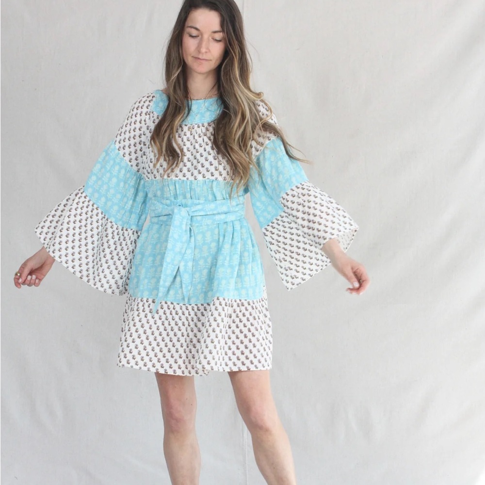 Anaak Talitha Blockprint Mini Dress Bluebell Lily Mix - Picture 4 of 10